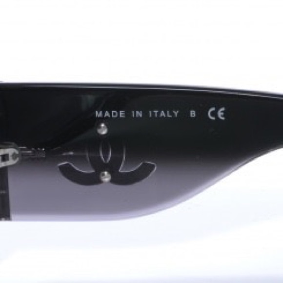 CHANEL OMBRÉ SUNGLASSES 🕶🖤 - Picture 2 of 4